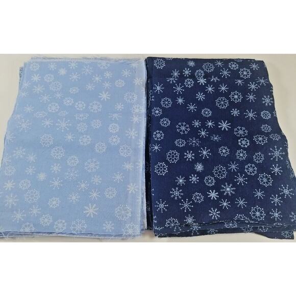 Snowfake Fabric Scraps Quilting, Crafts, Sewing Cotton 9" x 6" Lot of 25 Blues - Picture 1 of 12